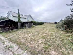 Photo 11- click for photo gallery